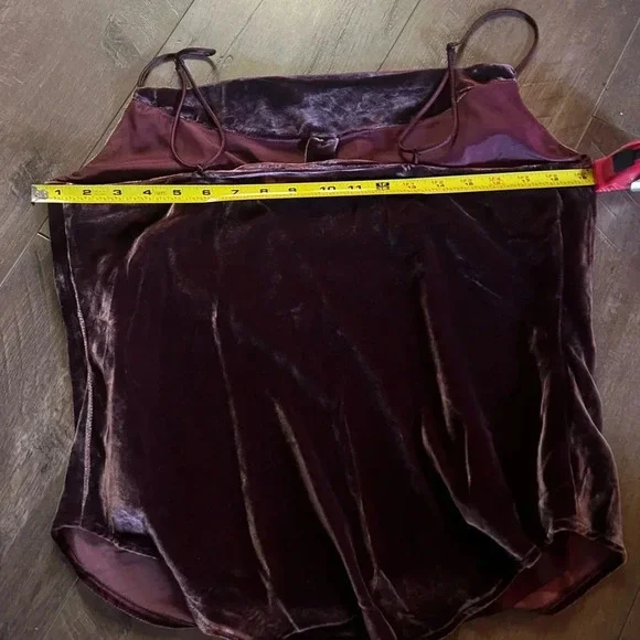 Cinq a Sept Callalily Velvet Cami In Red - Picture 7 of 7